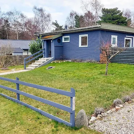 Holiday home Iv *